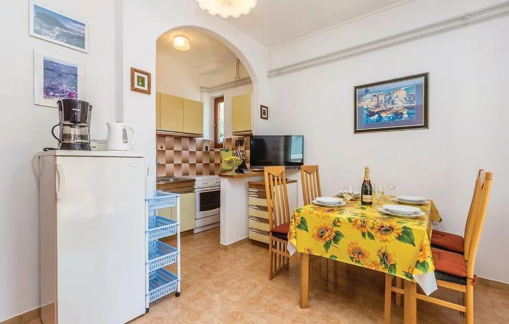 Apartments With A Parking Space Cres - 16178 Kroatien